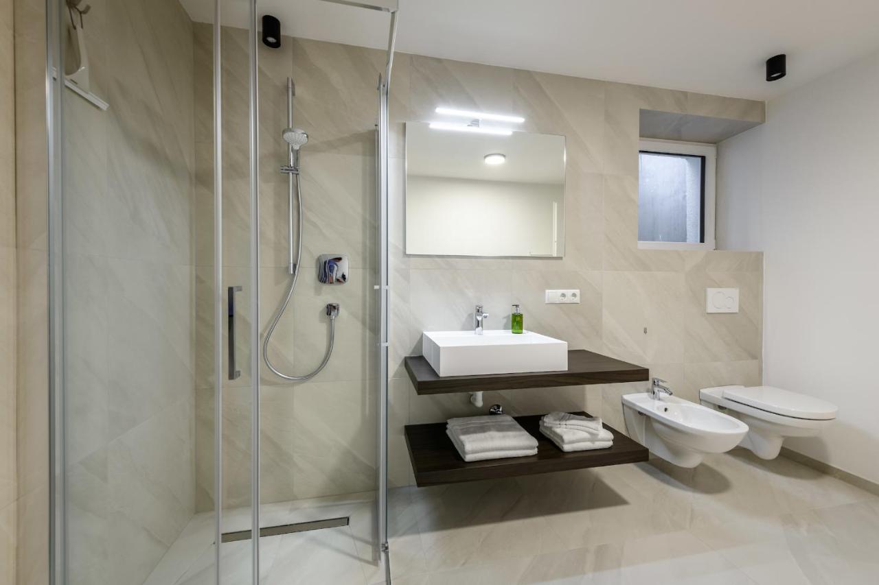 Sambock Quarter Pustrabase Apartment Brunico Exterior photo